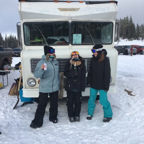 Hi! I’m Angie 🌺 - Picture 11 of 16